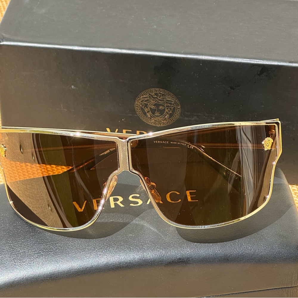 Versace Shield Sunglasses Gold Brown Medusa Italy VE 2206 - Picture 7 of 16